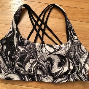Victoria’s Secret Crisscrossed Back Sports Bra